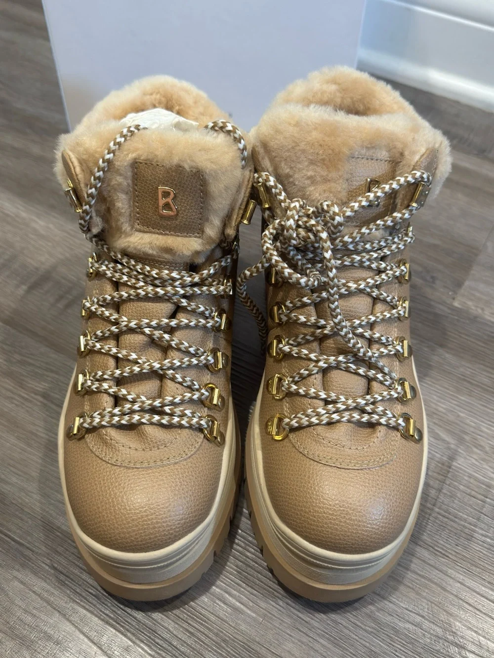Bogner Arosa Shearling Lined Ankle Snow Boots in Nude